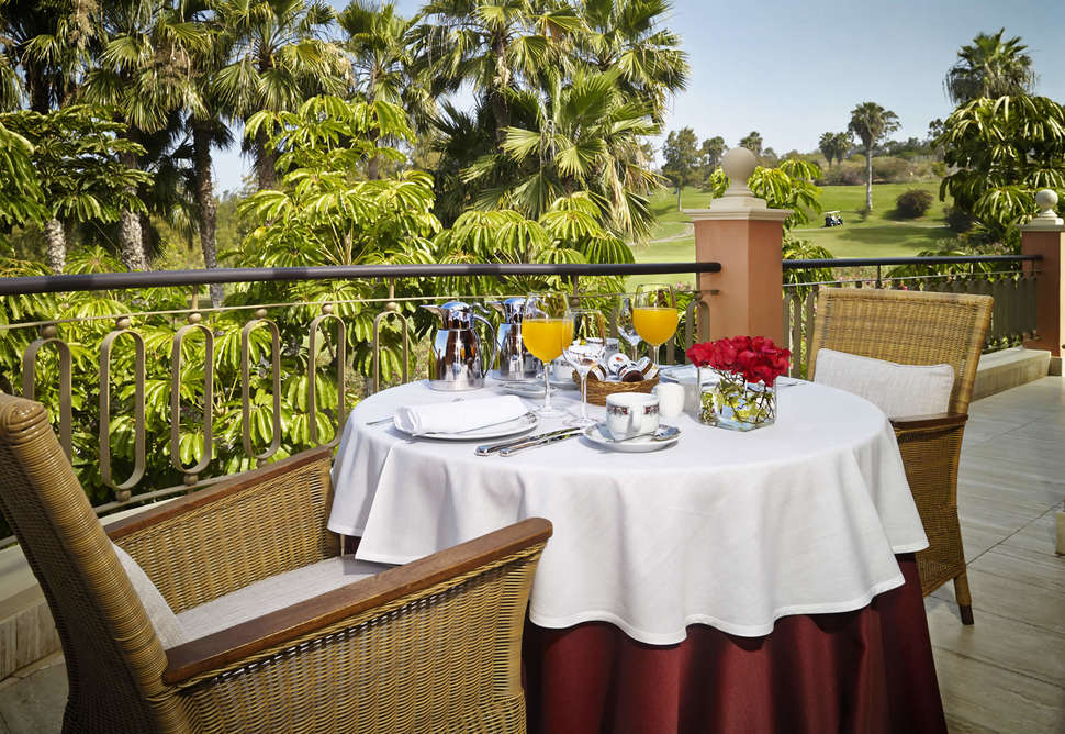 Ein Foto von der Terrasse im 1881 Tenerife Las Madrigueras Golf Hotel