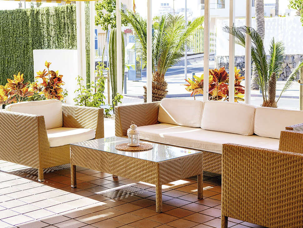 Een foto van het terras bij Paraiso del Sol & Paradero Appartementen