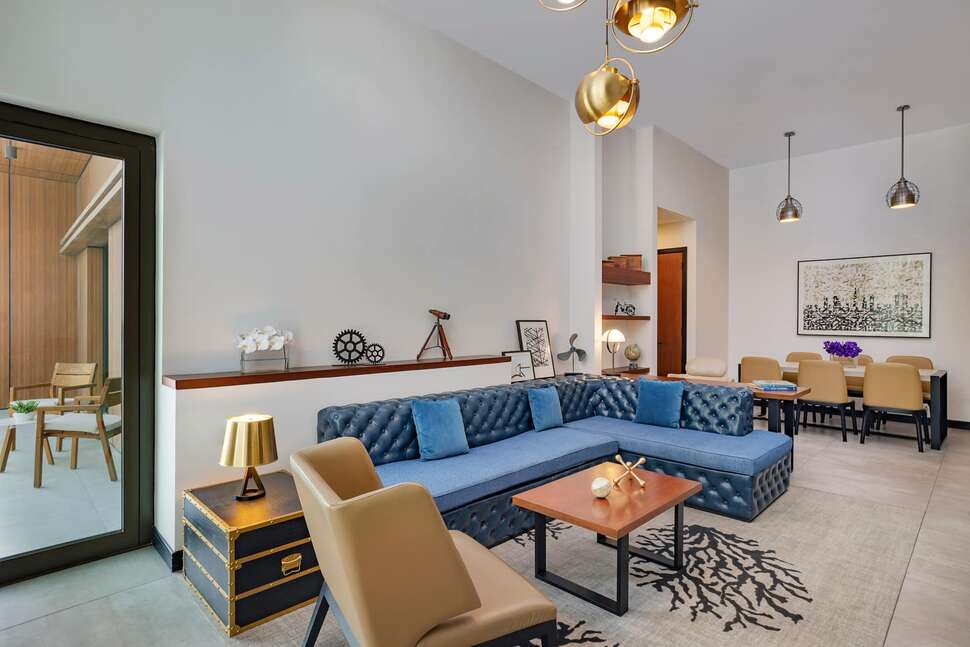 Ein Foto DoubleTree by Hilton Dubai M Square Hotel & Residences