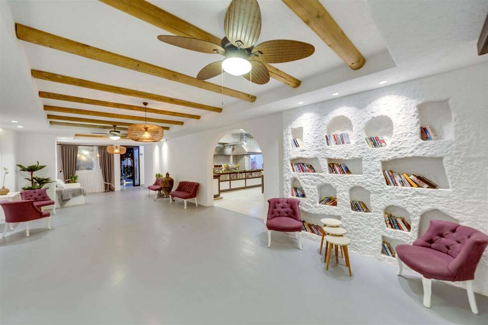 Een foto van het interieur van The Hello Hotel