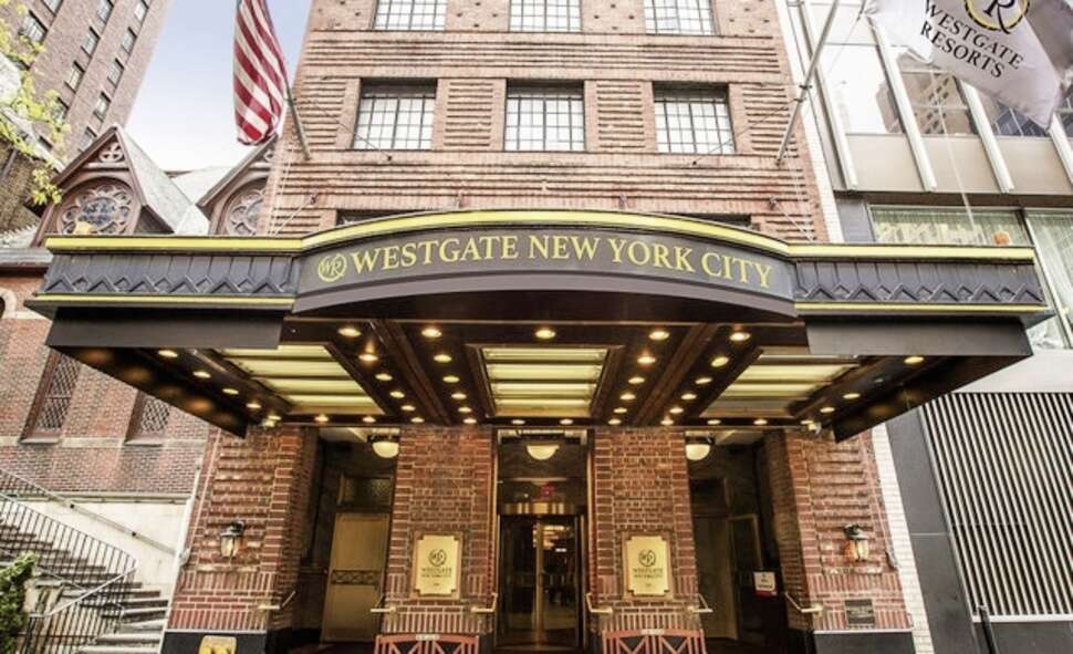 Een foto van de buitenkant van Westgate New York Grand Central