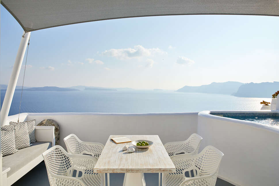 Een foto van La Perla Villas & Suites