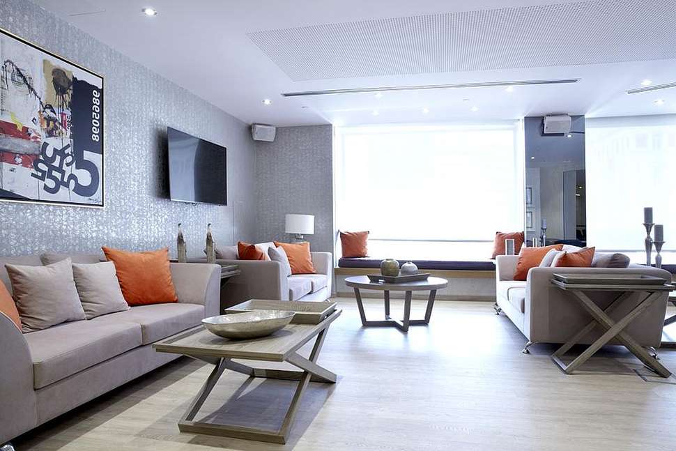 Een foto van het interieur van Athens Tiare