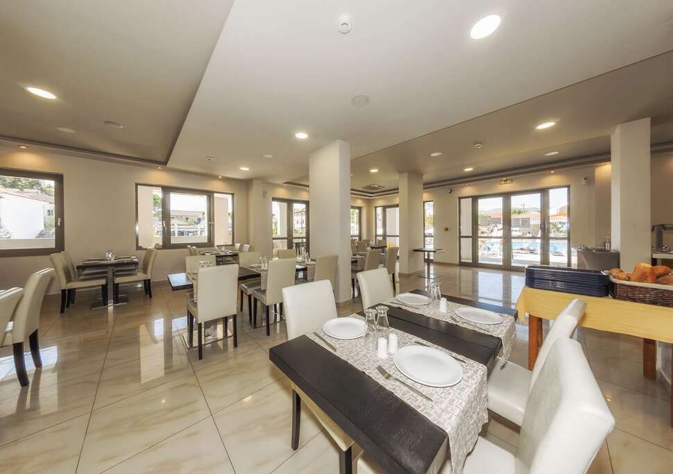 Een foto van de faciliteiten bij Karras Hotel