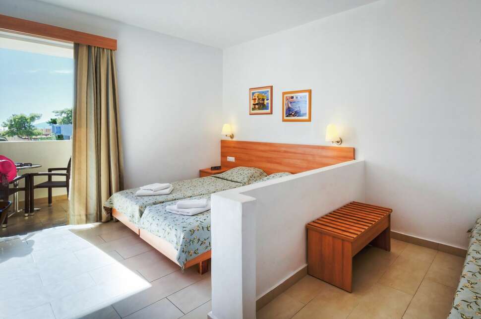 Een foto van Matina Pefkos Aparthotel