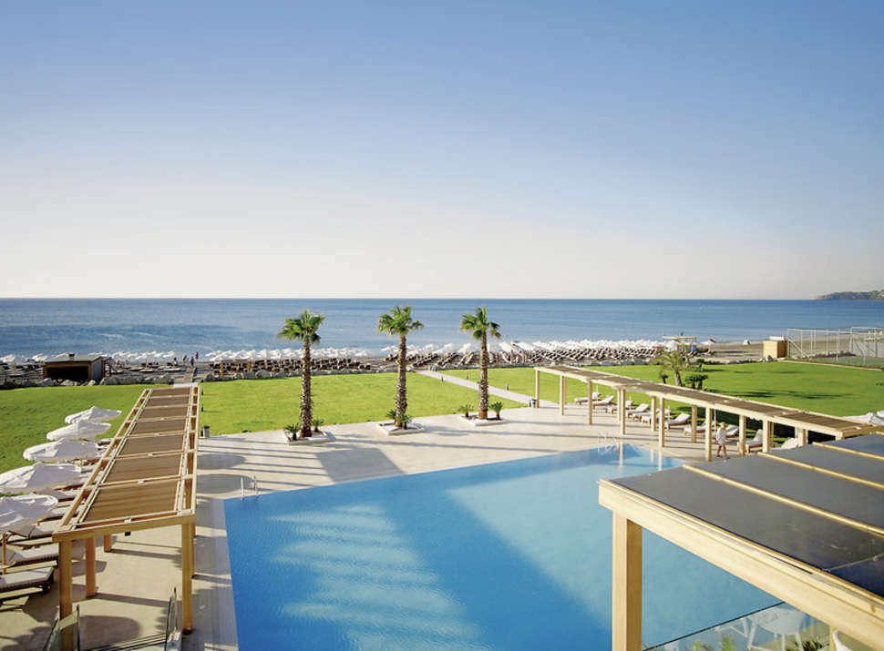 Ein Foto vom Pool im Mitsis Alila Exclusive Resort & Spa
