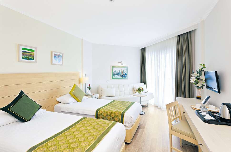 Een foto van Febeach Hotel Side