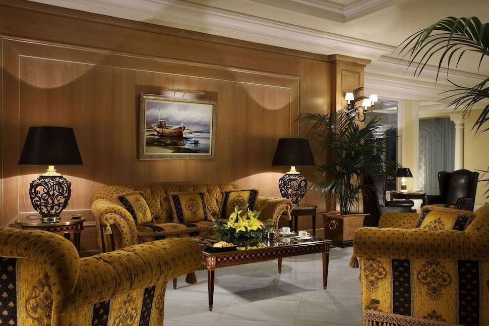 Een foto van het interieur van Hotel Royal Olympic