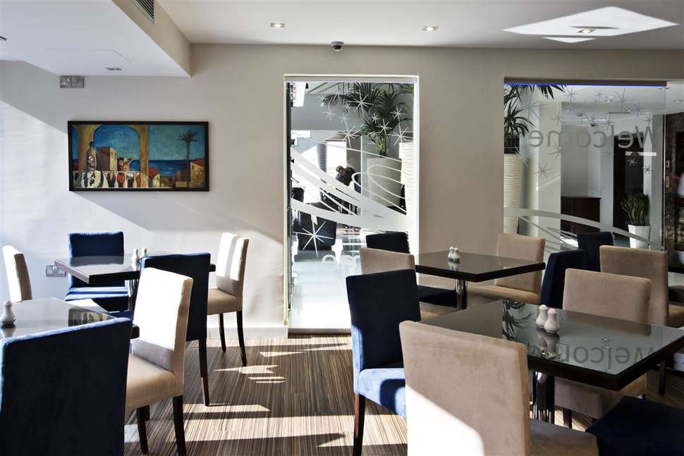 Een foto van de faciliteiten bij Livadhiotis City Hotel