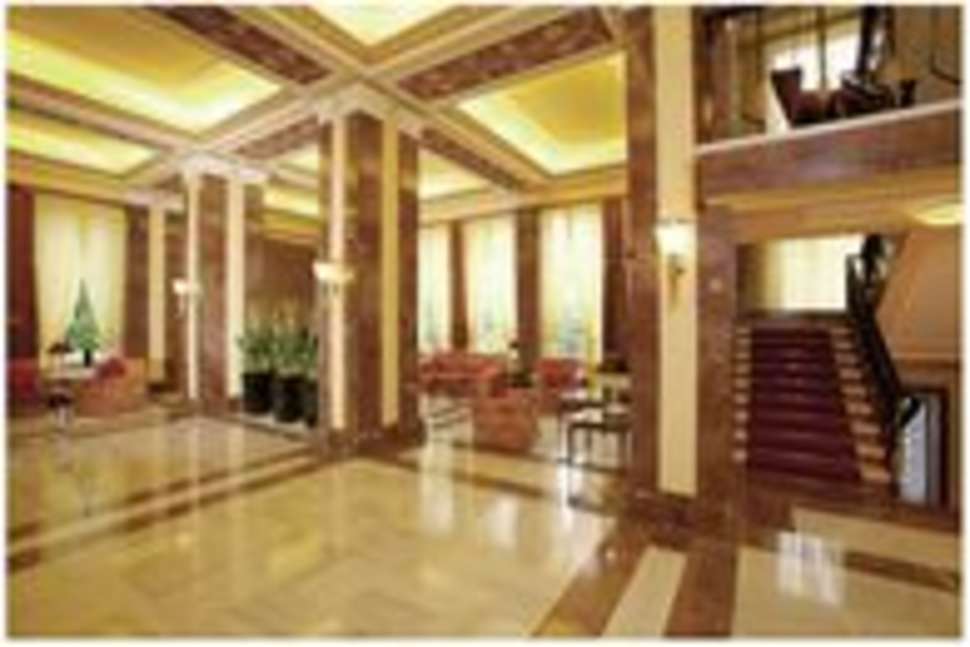 Een foto van het interieur van Grand Hotel International Prague