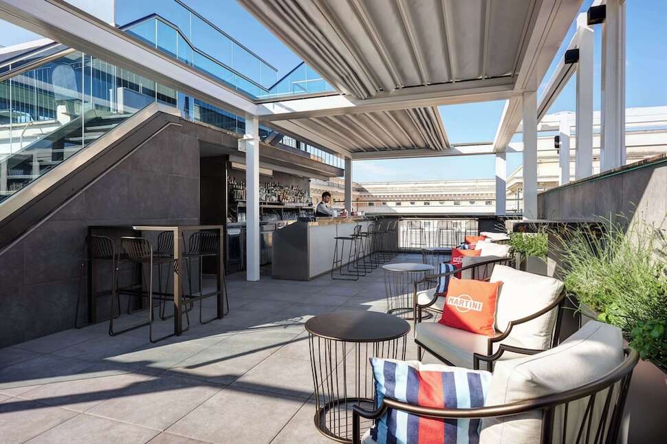 Ein Foto Golden Tulip Rome Piram