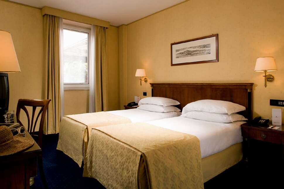 Ein Foto Ramada by Wyndham Naples