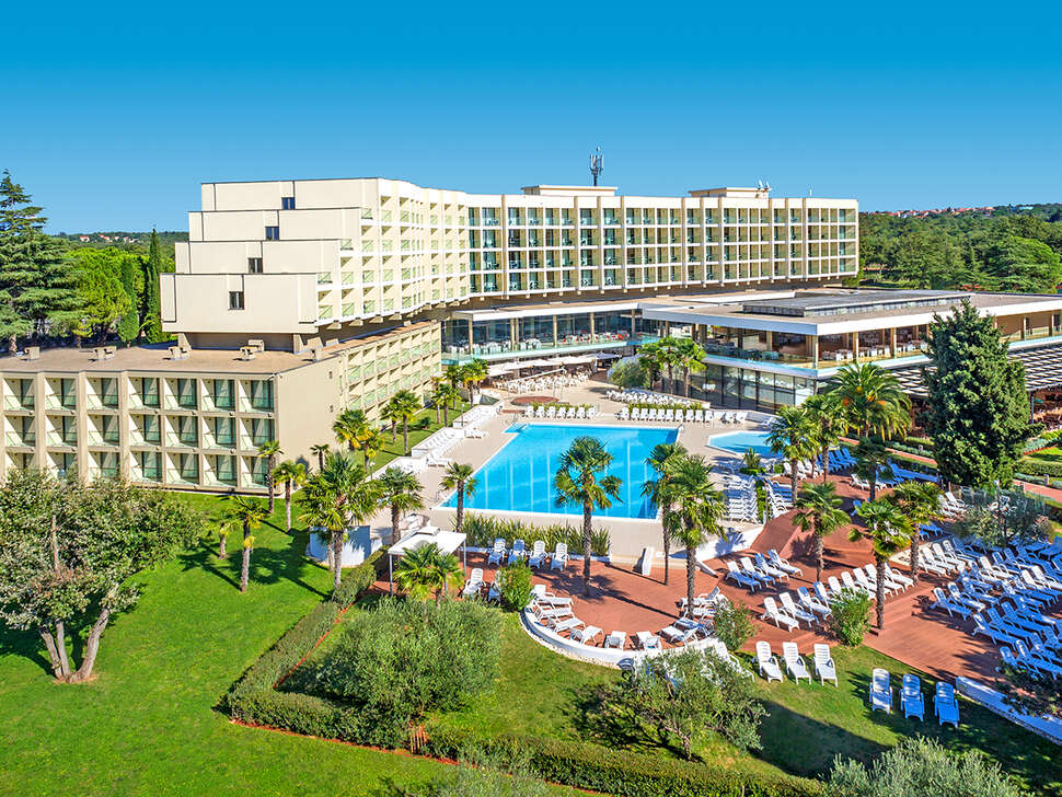 Een foto van het zwembad bij Hotel Materada Plava Laguna