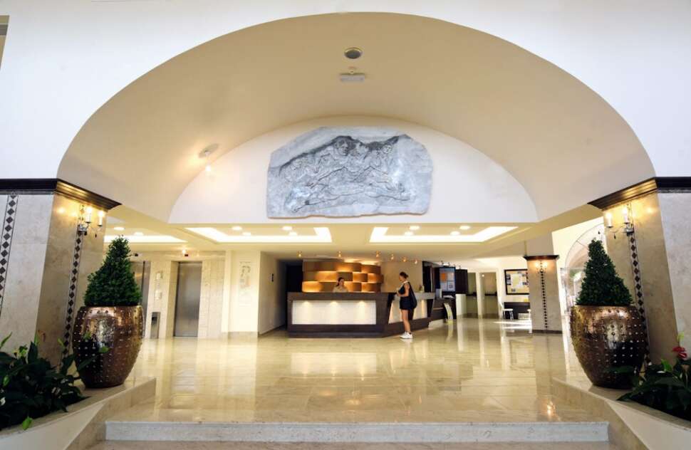 Een foto van het interieur van Hotel Ialyssos Bay