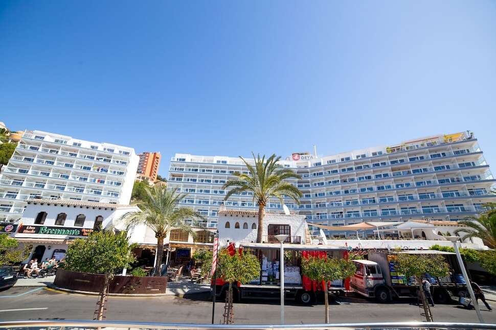 Een foto van de buitenkant van Pierre & Vacances Residence Mallorca Deya