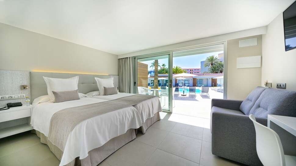 Een foto van Sanom Beach Resort