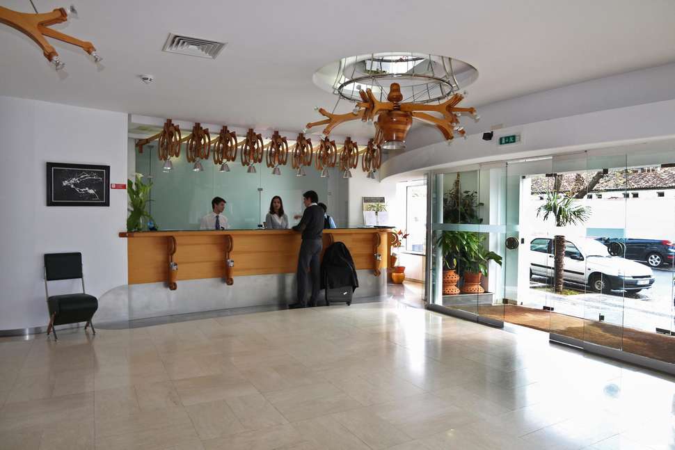 Ein Foto vom Innenbereich im Hotel Ponta Delgada