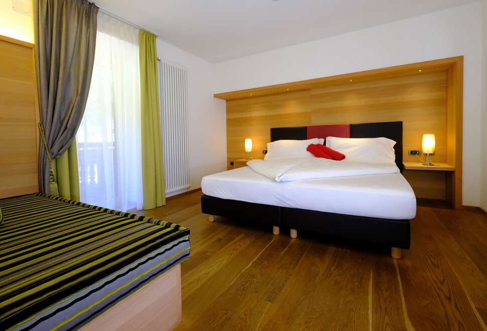 Ein Foto Hotel Shandranj