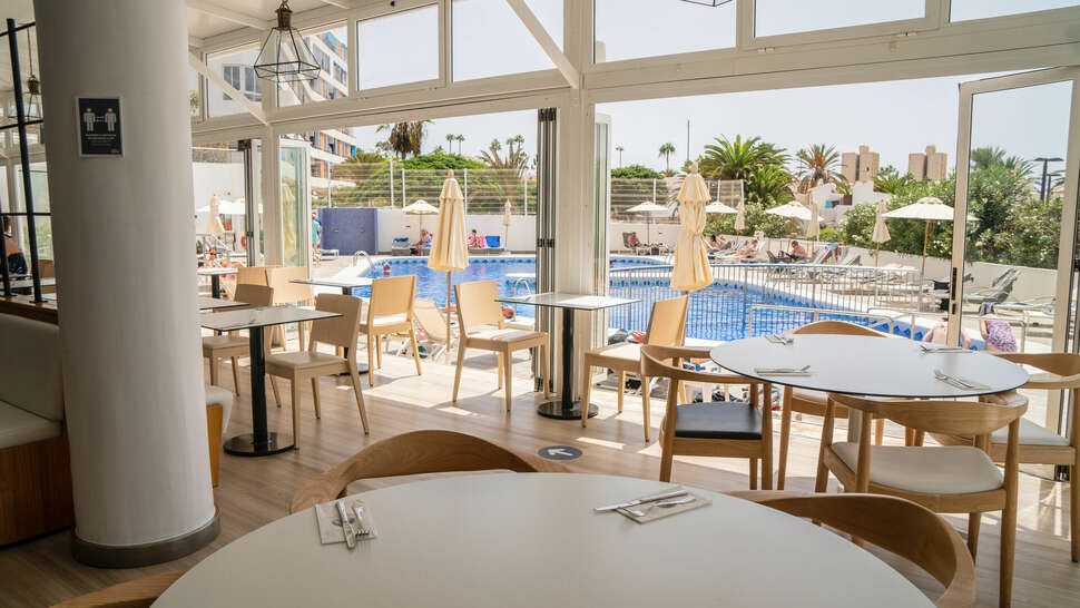 Een foto van de faciliteiten bij Hotel Coral Ocean View