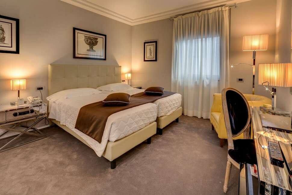 Ein Foto Hotel Roma Florence