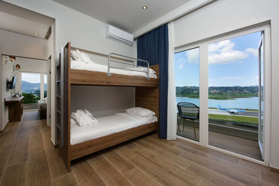 Ein Foto The Royal Grand Hotel
