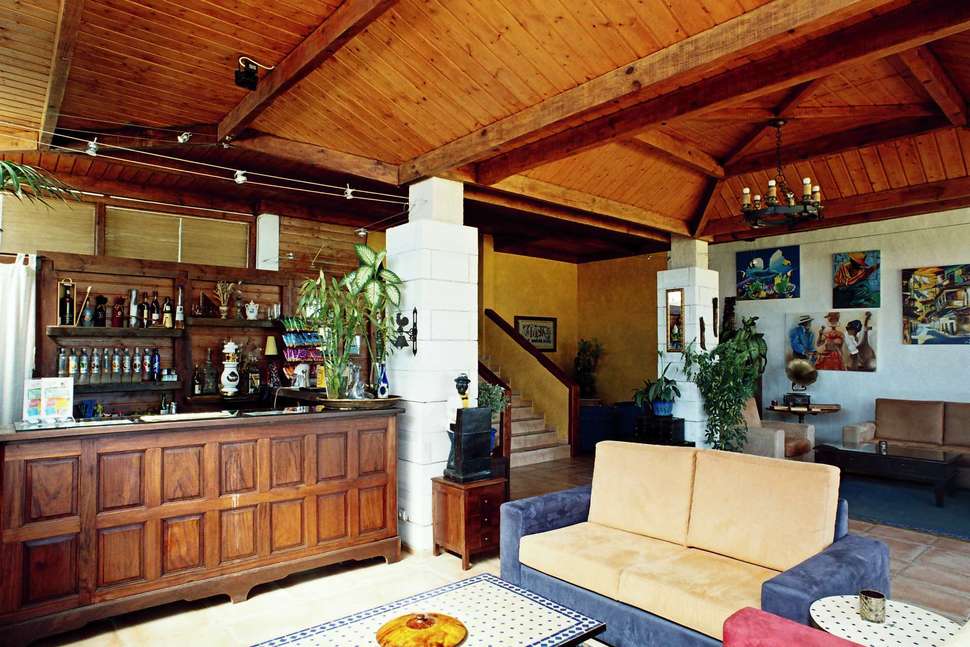 Ein Foto von den Einrichtungen im Luzmar Villas