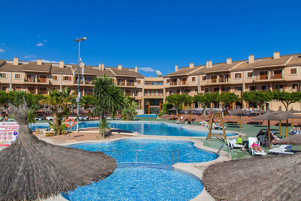 Een foto van het zwembad bij Albir Garden Resort