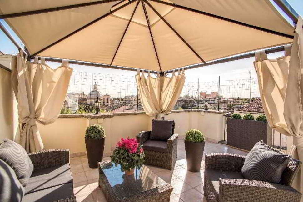 Een foto van het terras bij Hotel Anfiteatro Flavio