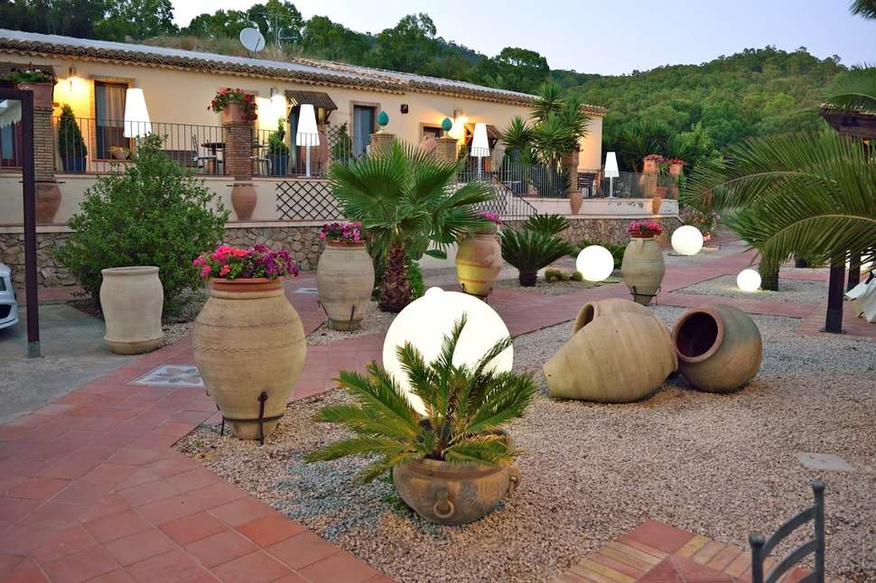 Een foto van de buitenkant van Agriturismo Vecchia Masseria