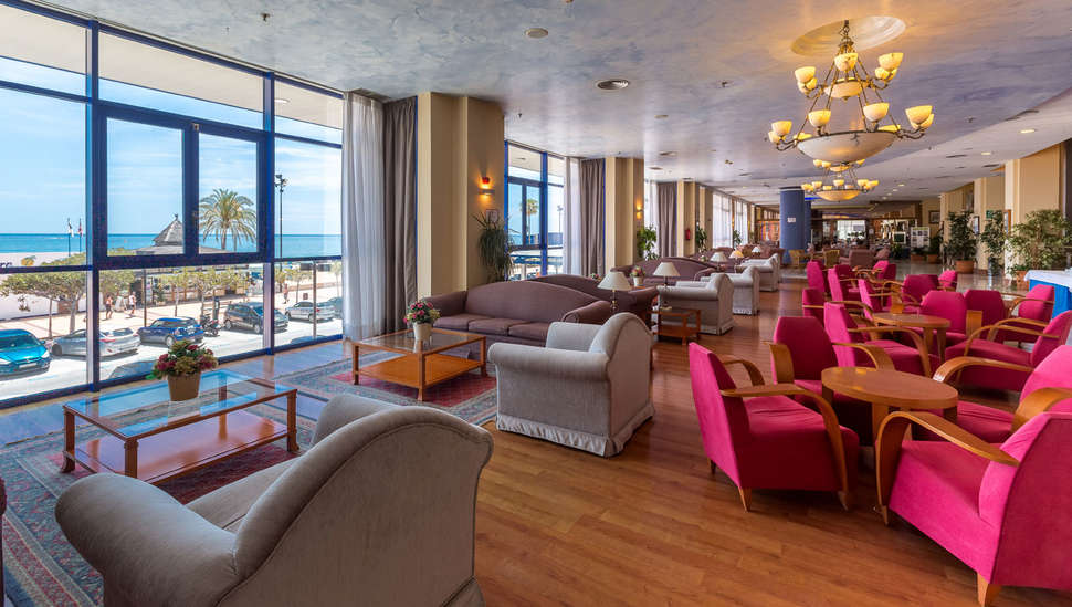 Ein Foto vom Innenbereich im Hotel Yaramar