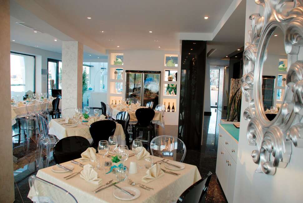 Een foto van de faciliteiten bij Hotel Water's Edge Birzebbuga