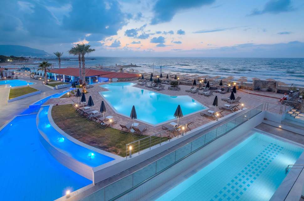 Een foto van het zwembad bij Allsun Hotel Carolina Mare