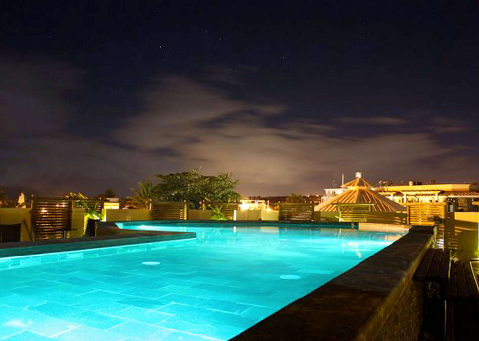 Een foto van het zwembad bij Aanari Hotel & Spa