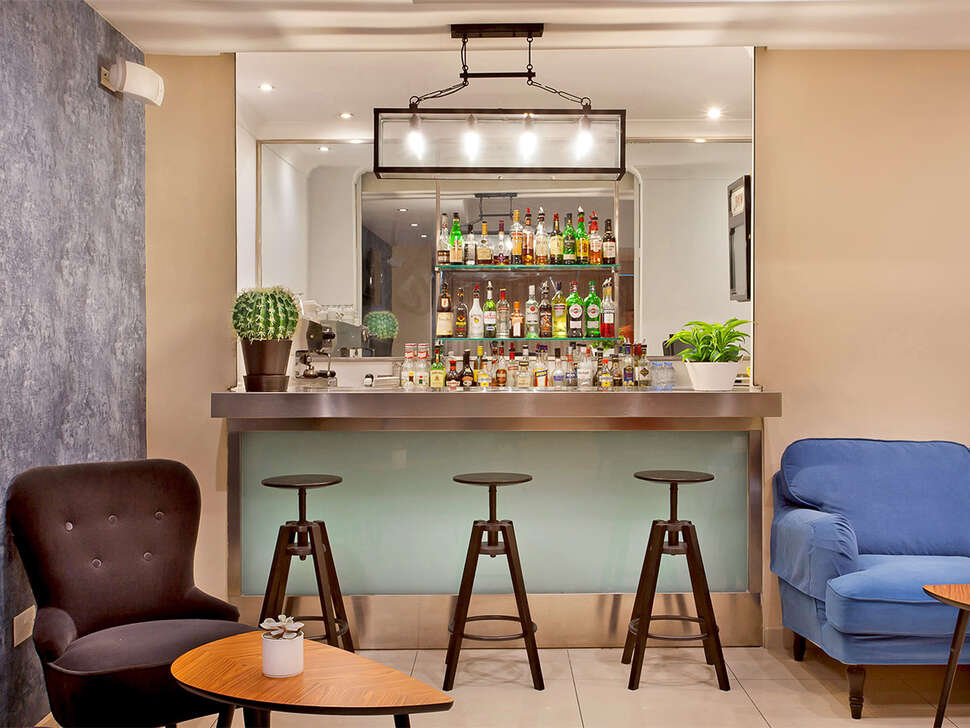 Ein Foto Plaza Hotel & Plaza Regency
