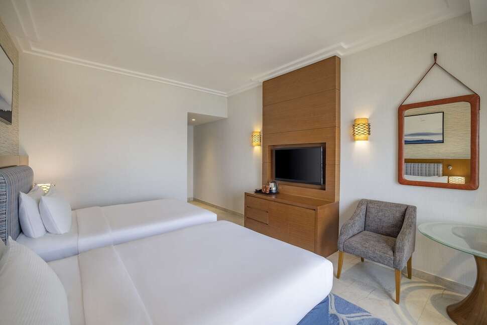Ein Foto DoubleTree by Hilton Resort & Spa Marjan Island