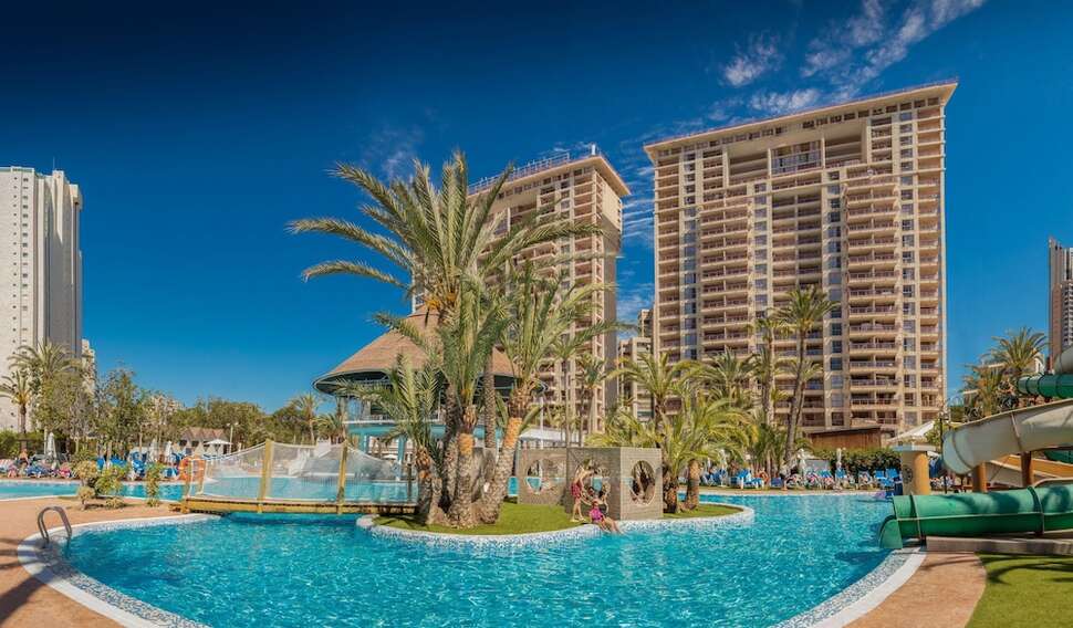 Een foto van een overzicht van Magic Tropical Splash Aparthotel