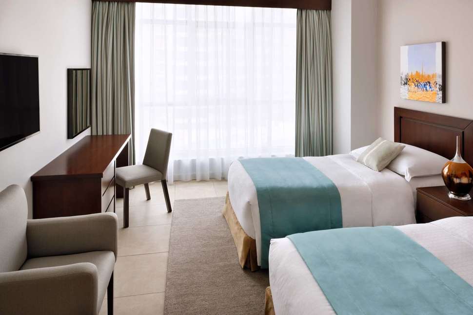Ein Foto Mövenpick Hotel & Apartments Bur Dubai