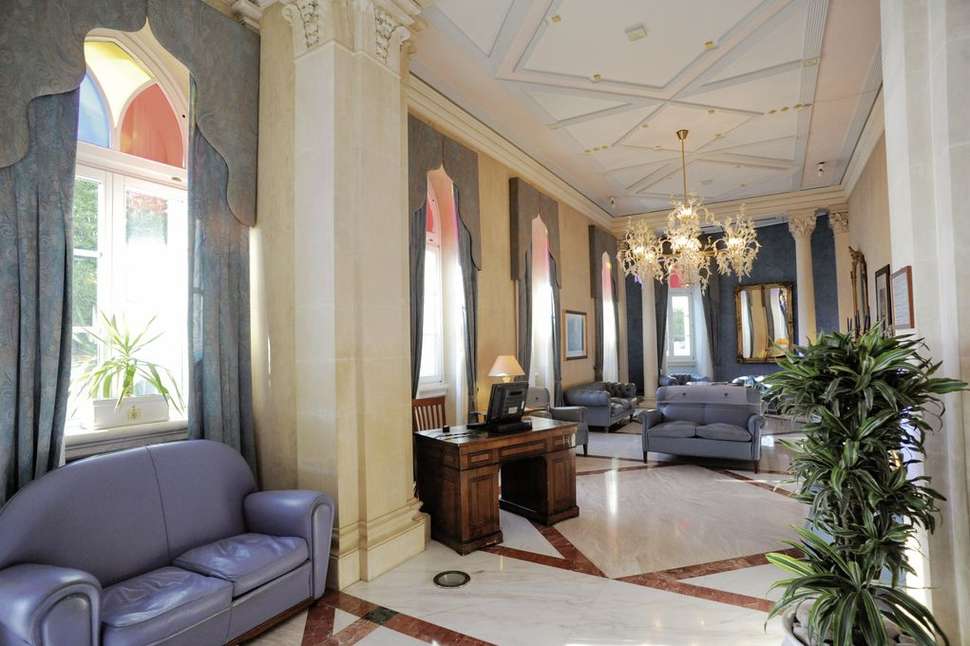 Ein Foto vom Innenbereich im Grand Hotel Ortigia
