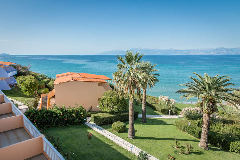 Ein Foto von der Terrasse im Hotel Ibiscus Corfu