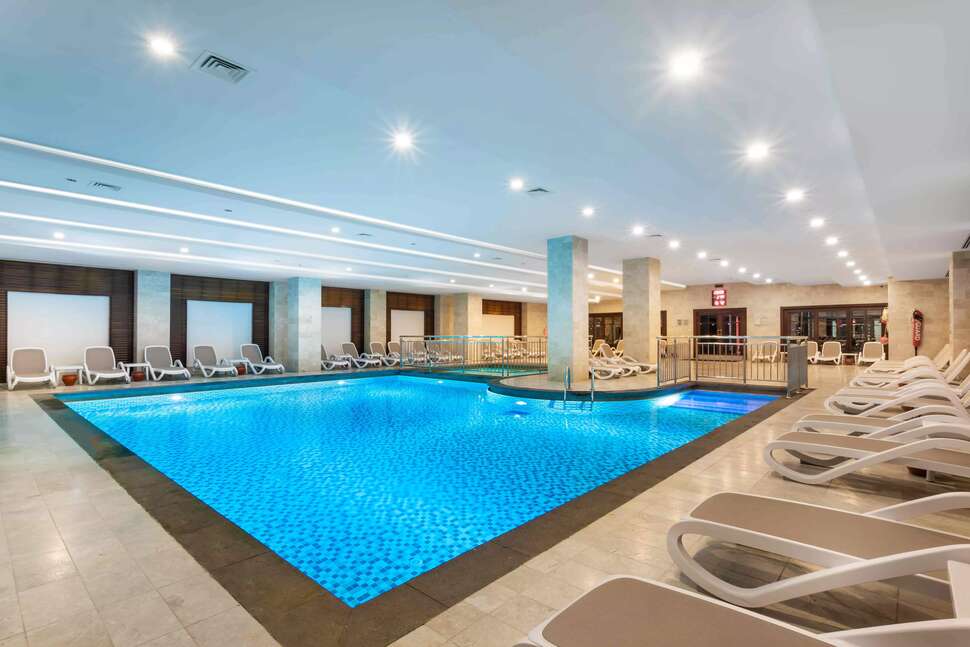 Een foto van het zwembad bij Orange County Resort Hotel Belek