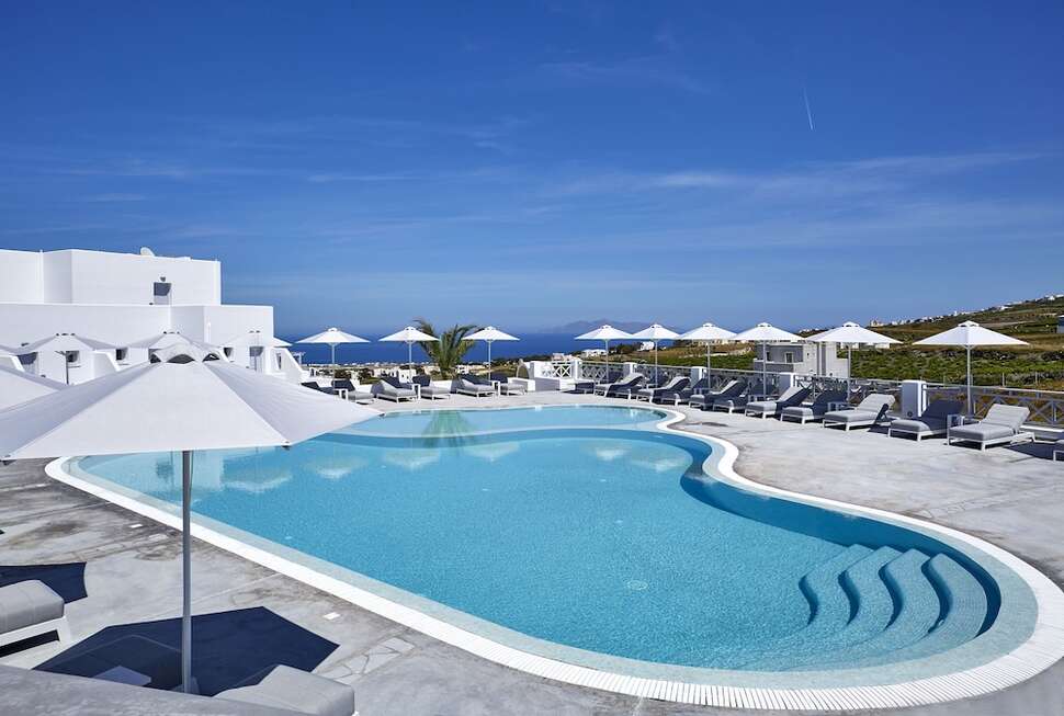 Een foto van het zwembad bij De Sol Hotel & Spa