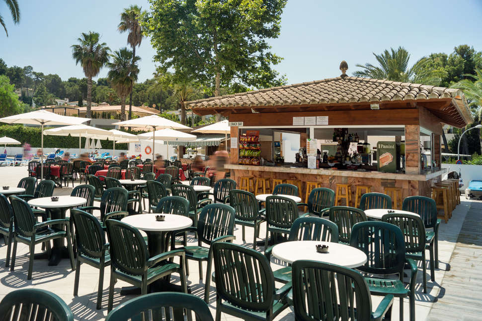 Een foto van het terras bij Globales Costa de la Calma