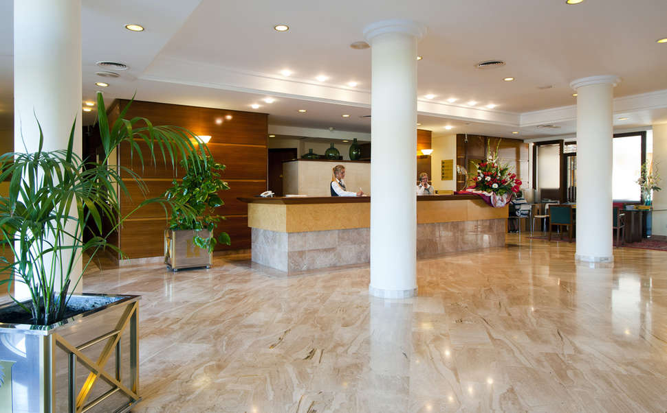 Een foto van het interieur van Hipotels Dunas Cala Millor