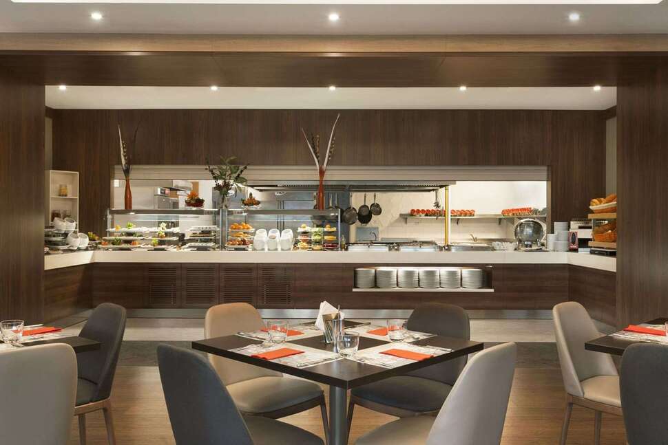 Een foto van de faciliteiten bij Ramada Encore by Wyndham Istanbul Bayrampasa