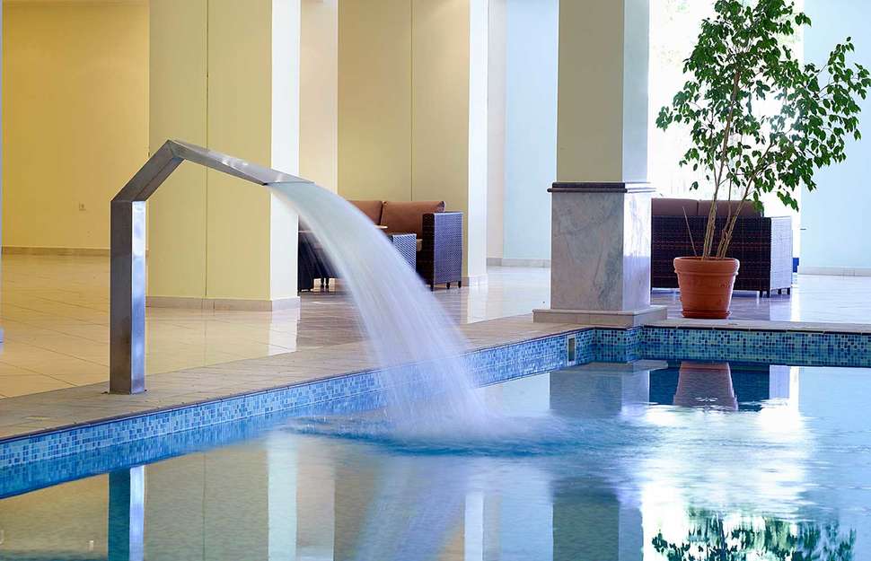 Een foto van het zwembad bij Labranda Miraluna Village & Spa