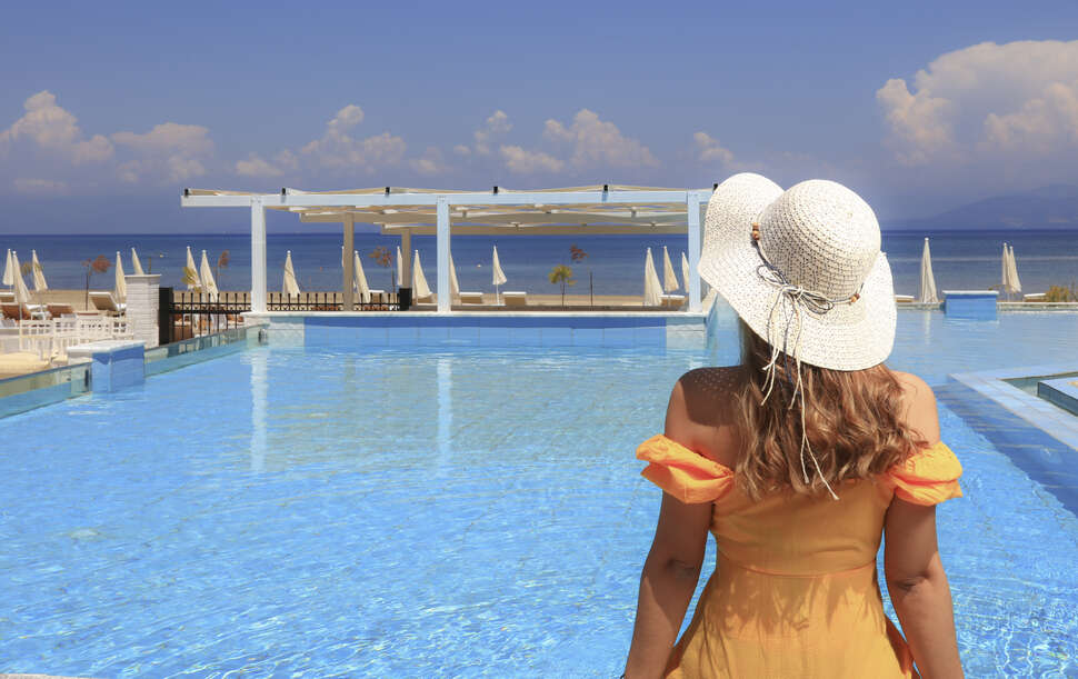 Een foto van het zwembad bij Cavomarina Beach Hotel