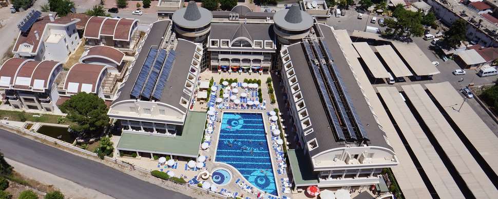 Een foto van het zwembad bij Viking Star Hotel