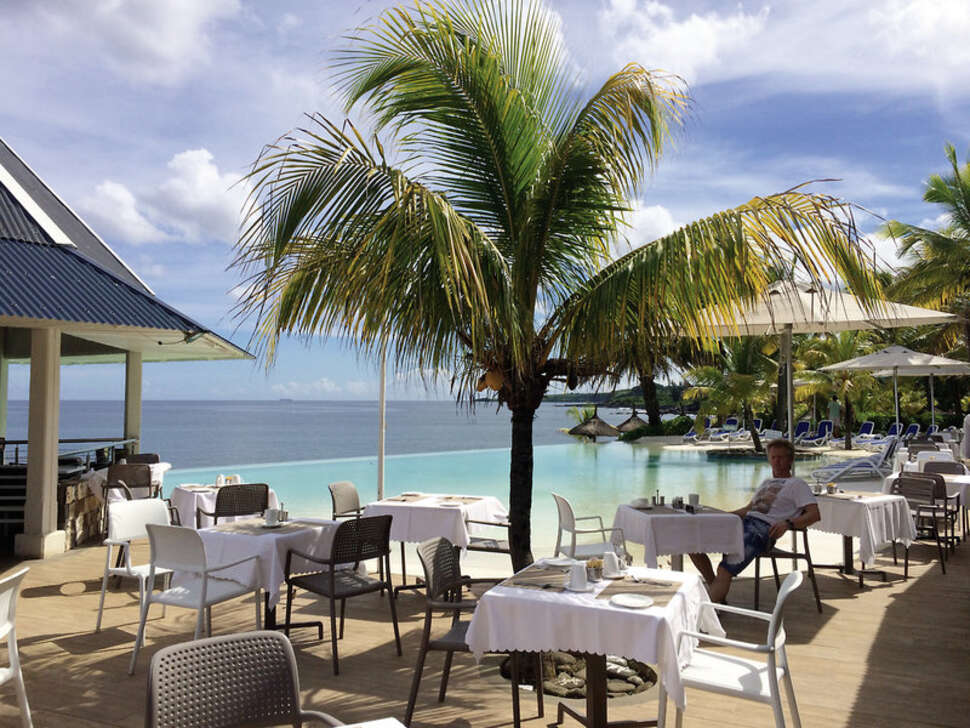 Een foto van het terras bij Anelia Resort & Spa