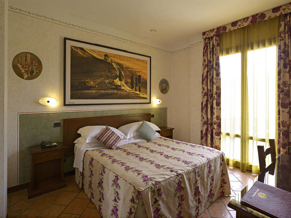 Ein Foto Hotel Sovestro