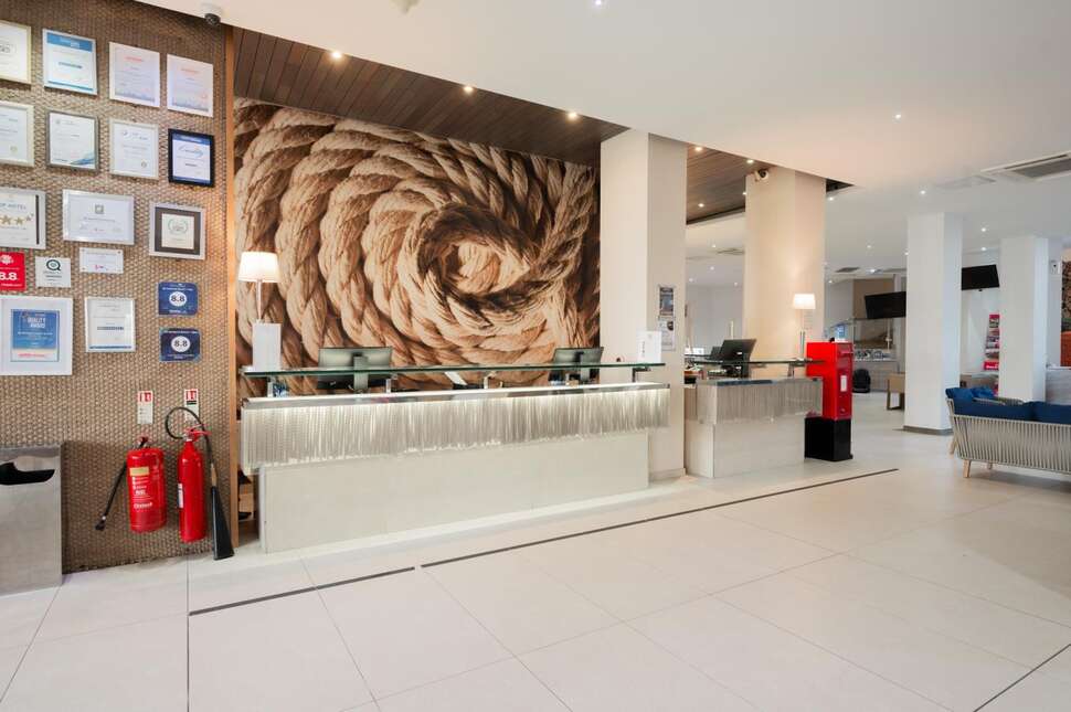 Een foto van db Seabank Resort & Spa